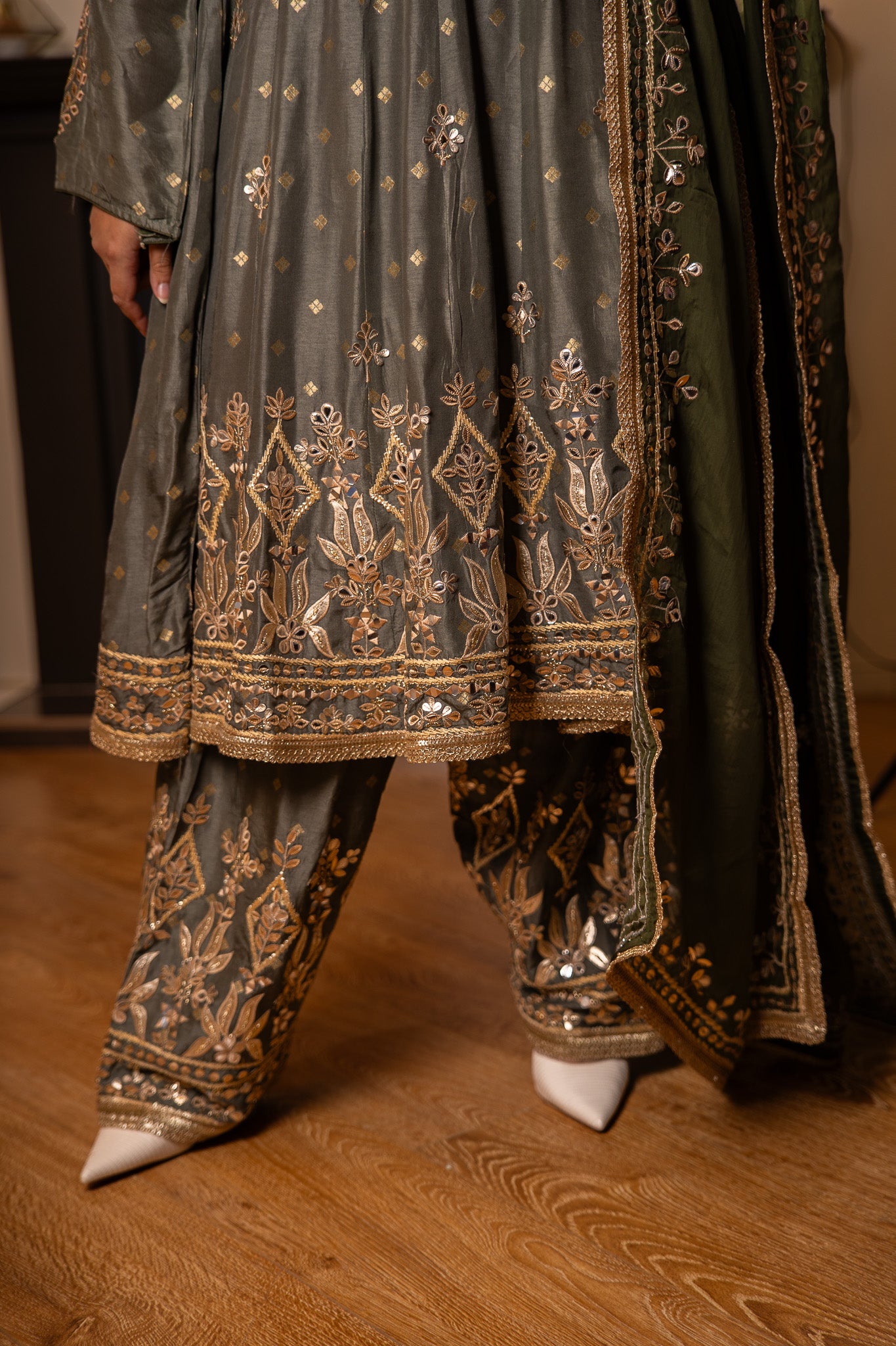 Regal Gota Patti Anarkali