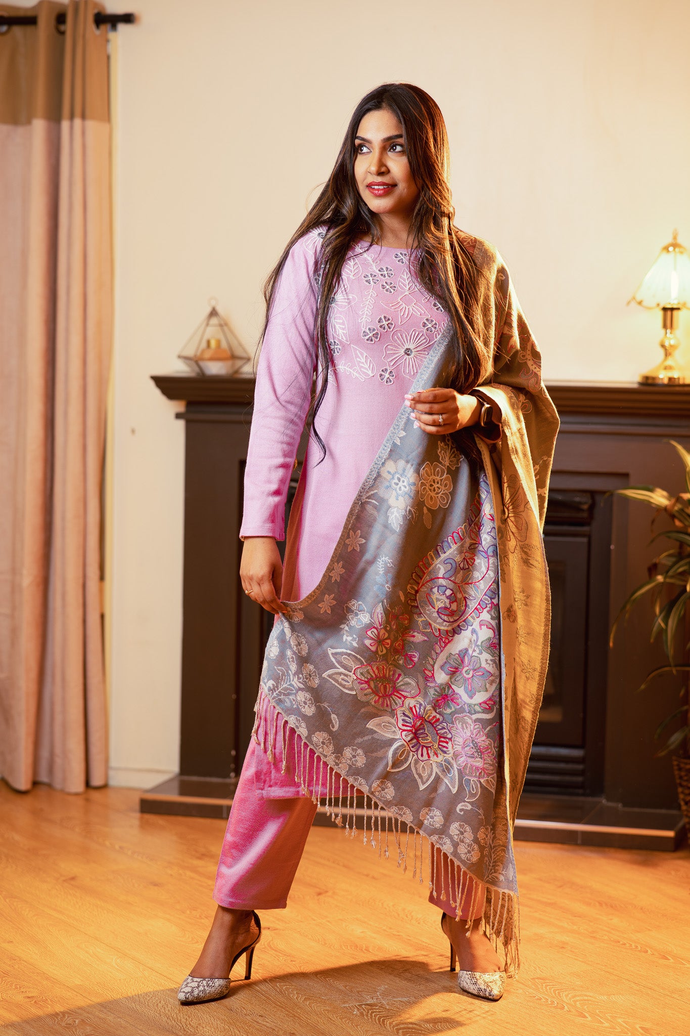 Embellished  Wool Suit Set with Embroidered Shawl