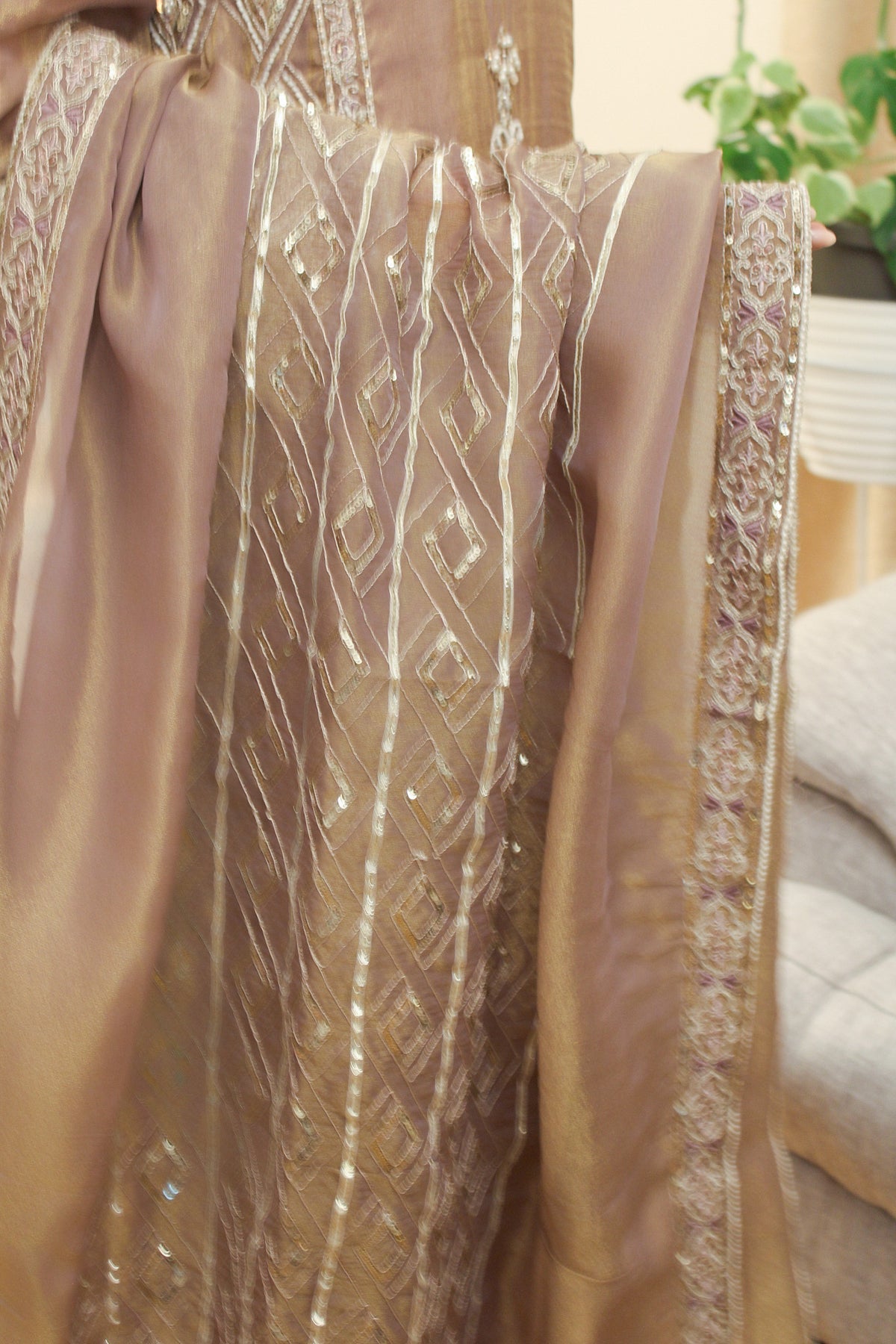 Mauve Tissue Suit with Pearl Work & Furshi Salwar